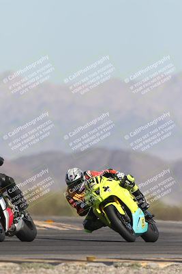 media/Oct-26-2025-Race Pace (Sun) [[c1447ca738]]/Non Verified (1st 20 Minutes of every Hour)/4-Turn 14 (1110am)/